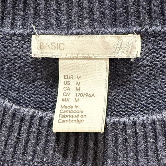 H&M Dark Blue Cable Knit Sweater - Picture 2 of 4